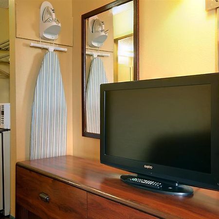 Americas Best Value Inn&Suites Greenwood Habitación foto